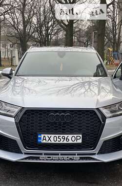 Позашляховик / Кросовер Audi Q7 2018 в Сумах