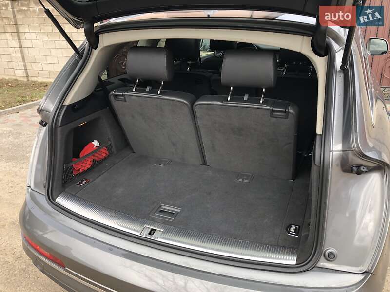 Внедорожник / Кроссовер Audi Q7 2010 в Чернигове
