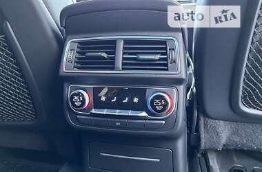 Позашляховик / Кросовер Audi Q7 2016 в Дніпрі
