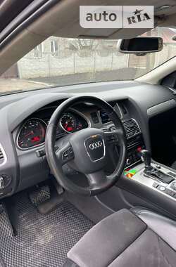Внедорожник / Кроссовер Audi Q7 2011 в Каменском