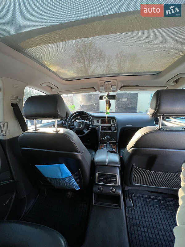 Внедорожник / Кроссовер Audi Q7 2007 в Борщеве