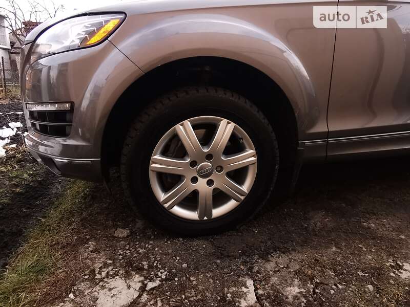 Позашляховик / Кросовер Audi Q7 2012 в Львові