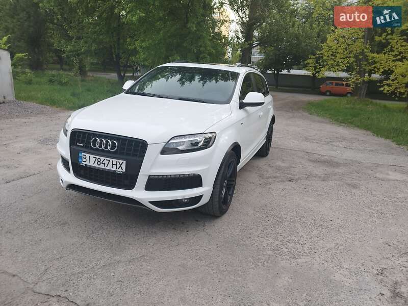 Позашляховик / Кросовер Audi Q7 2011 в Кременчуці