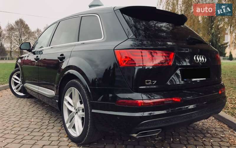 Внедорожник / Кроссовер Audi Q7 2015 в Ровно