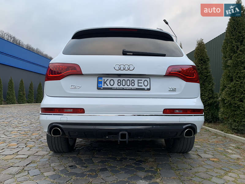 Позашляховик / Кросовер Audi Q7 2013 в Мукачевому