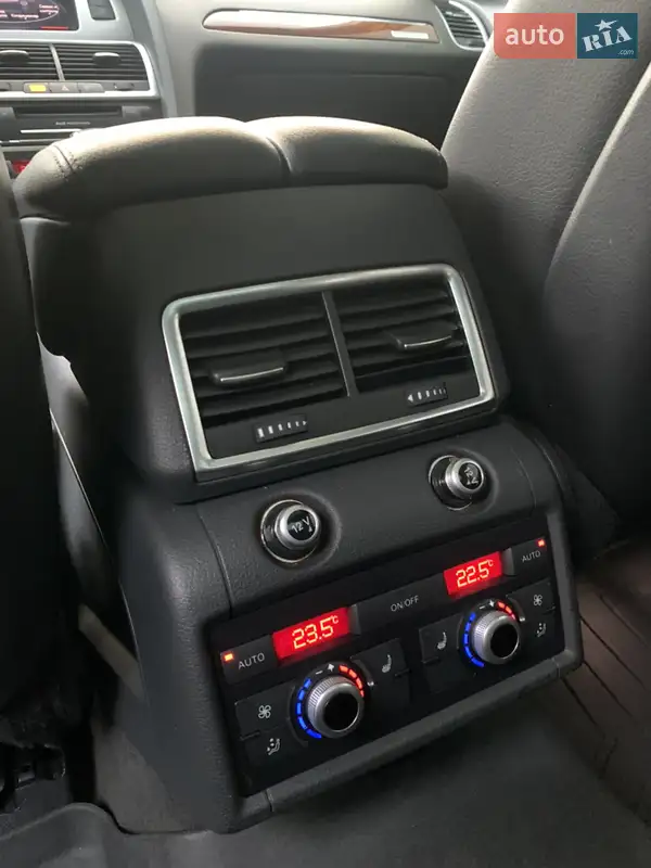 Audi Q7 2013 VIN WA1LMAFE8DD016692 фото оголошення 50 з 156