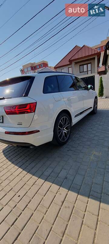Внедорожник / Кроссовер Audi Q7 2017 в Одессе