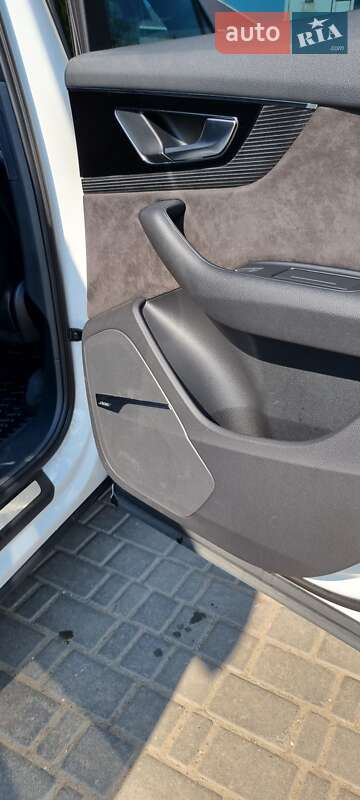 Внедорожник / Кроссовер Audi Q7 2017 в Одессе