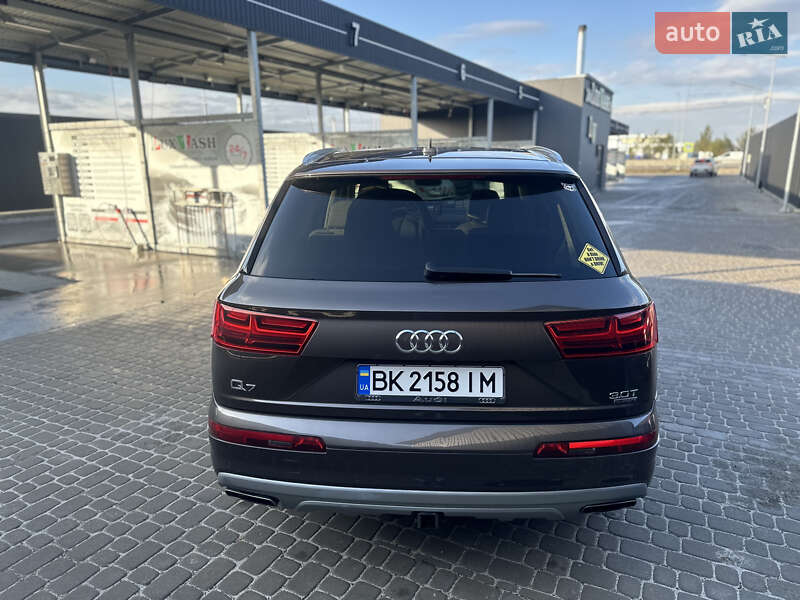 Внедорожник / Кроссовер Audi Q7 2016 в Львове