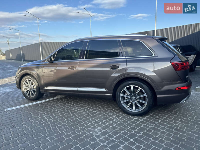 Внедорожник / Кроссовер Audi Q7 2016 в Львове
