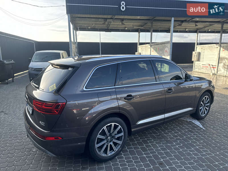 Внедорожник / Кроссовер Audi Q7 2016 в Львове