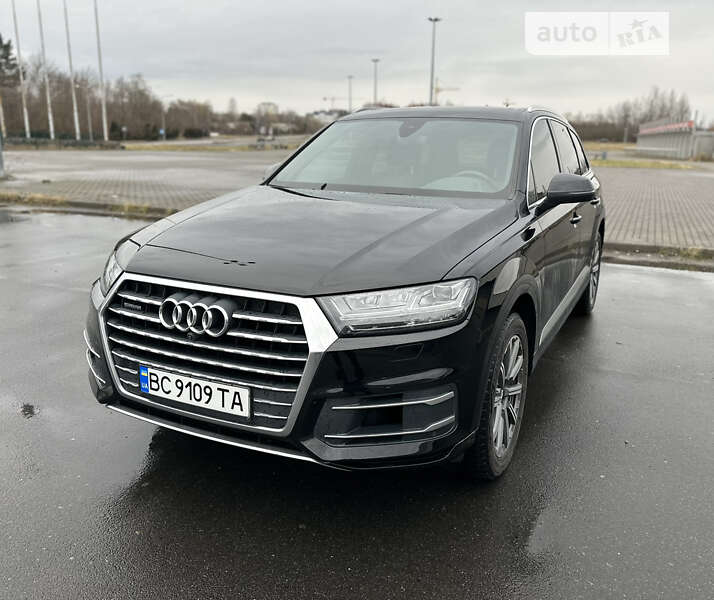 Внедорожник / Кроссовер Audi Q7 2017 в Львове