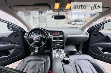 Внедорожник / Кроссовер Audi Q7 2011 в Теофиполе