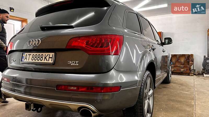 Внедорожник / Кроссовер Audi Q7 2015 в Калуше
