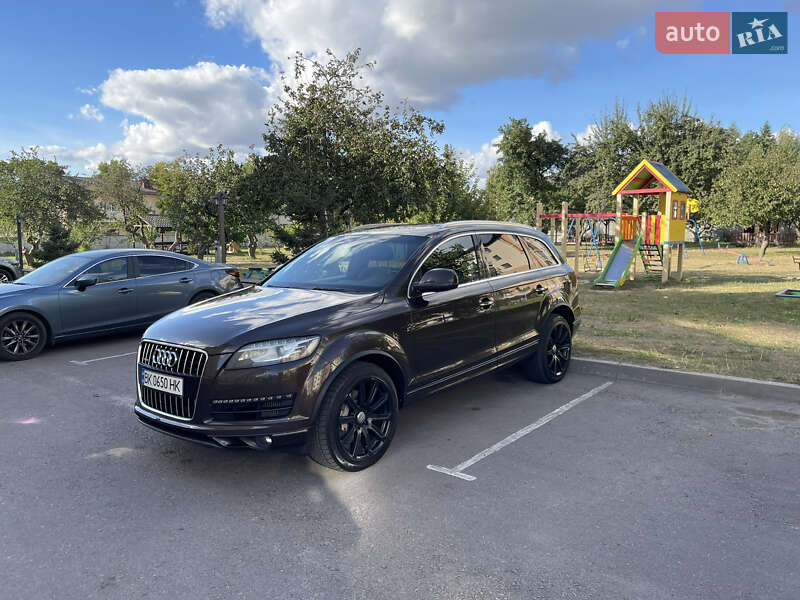 Позашляховик / Кросовер Audi Q7 2011 в Рівному