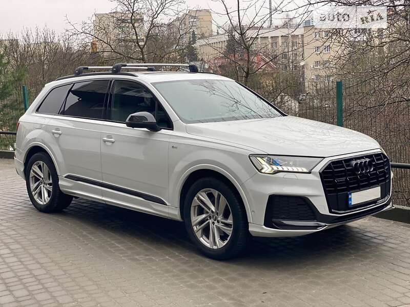 Позашляховик / Кросовер Audi Q7 2020 в Львові