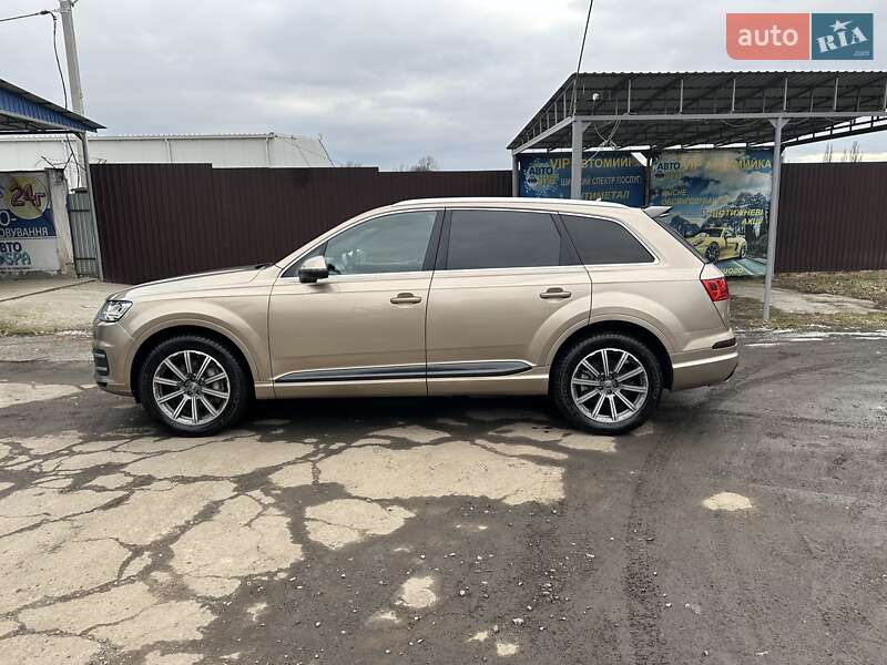 Позашляховик / Кросовер Audi Q7 2018 в Полтаві