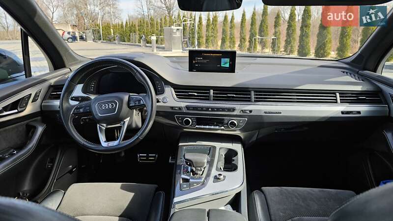 Позашляховик / Кросовер Audi Q7 2019 в Івано-Франківську
