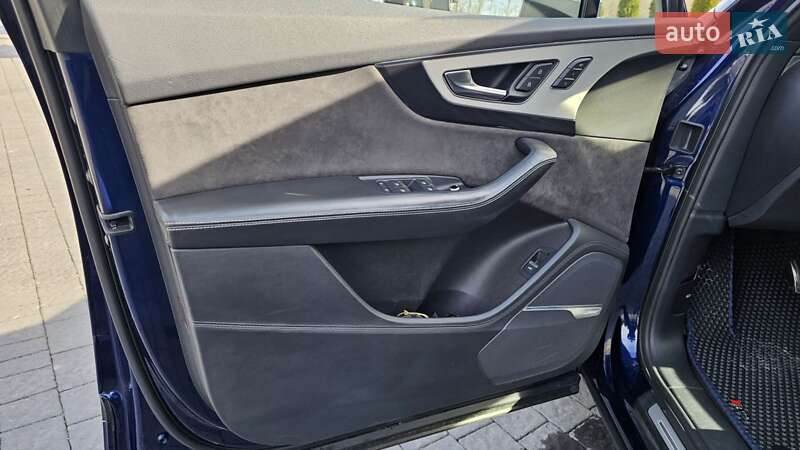 Позашляховик / Кросовер Audi Q7 2019 в Івано-Франківську