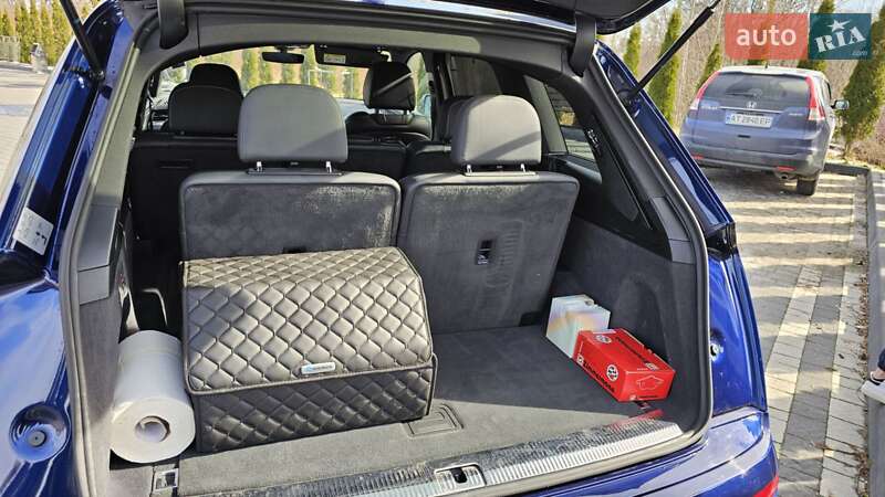 Позашляховик / Кросовер Audi Q7 2019 в Івано-Франківську