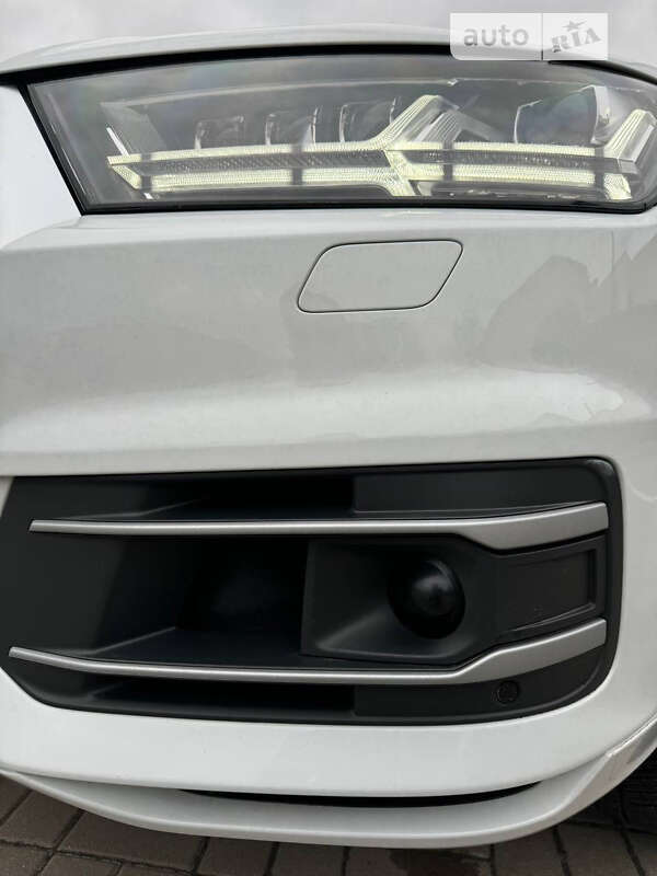 Внедорожник / Кроссовер Audi Q7 2017 в Черкассах