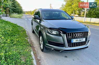 Внедорожник / Кроссовер Audi Q7 2013 в 