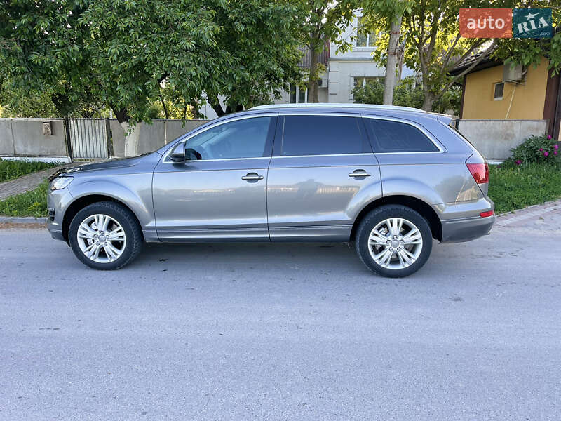 Внедорожник / Кроссовер Audi Q7 2013 в Каменец-Подольском