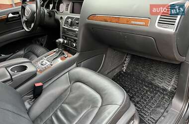 Внедорожник / Кроссовер Audi Q7 2014 в 