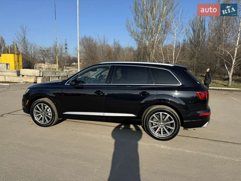 Внедорожник / Кроссовер Audi Q7 2019 в Запорожье