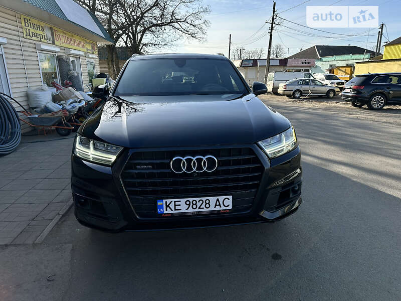Внедорожник / Кроссовер Audi Q7 2016 в Покровском