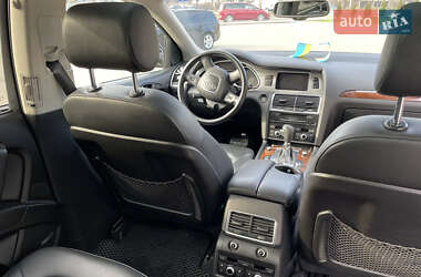 Внедорожник / Кроссовер Audi Q7 2010 в 