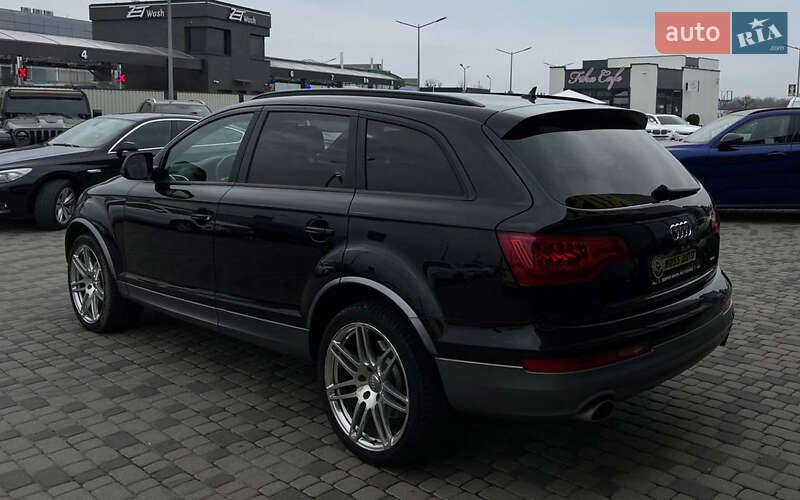 Внедорожник / Кроссовер Audi Q7 2015 в Мукачево