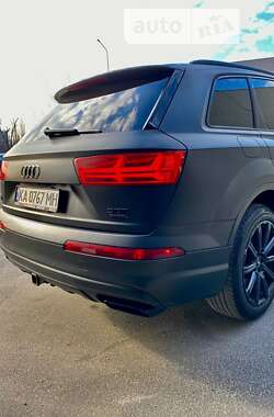 Позашляховик / Кросовер Audi Q7 2016 в Києві