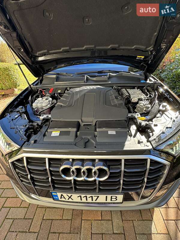 Позашляховик / Кросовер Audi Q7 2022 в Дніпрі