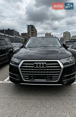 Внедорожник / Кроссовер Audi Q7 2016 в Киеве