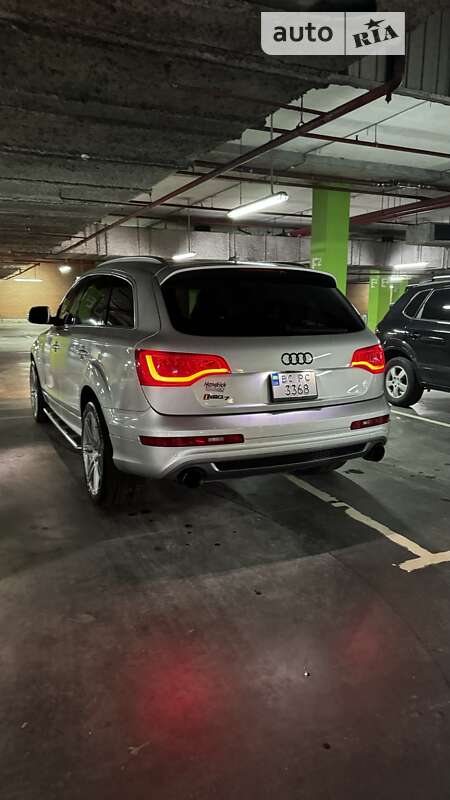 Позашляховик / Кросовер Audi Q7 2012 в Львові