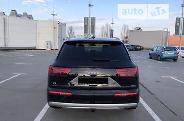 Позашляховик / Кросовер Audi Q7 2019 в Києві