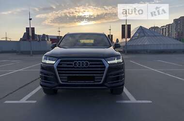 Позашляховик / Кросовер Audi Q7 2019 в Києві