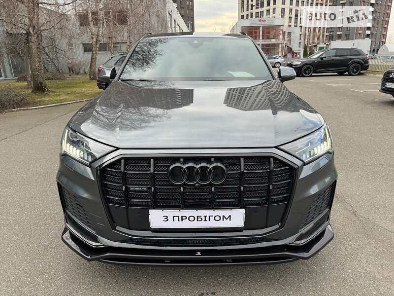 Позашляховик / Кросовер Audi Q7 2020 в Києві