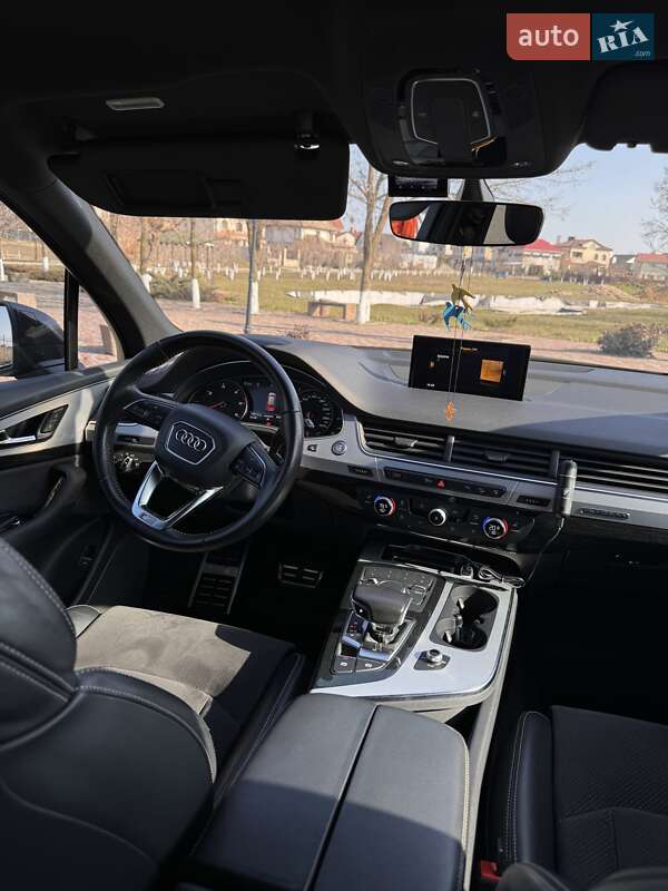 Позашляховик / Кросовер Audi Q7 2016 в Одесі