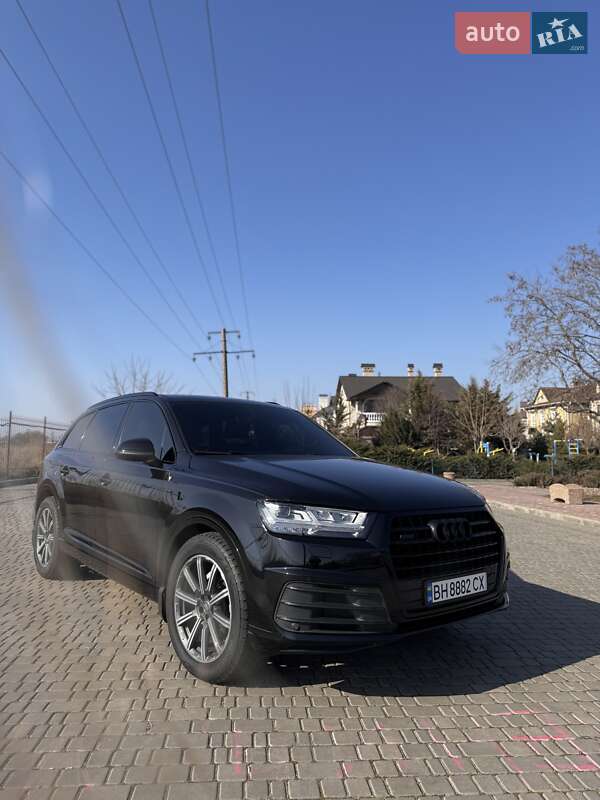 Позашляховик / Кросовер Audi Q7 2016 в Одесі