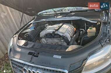 Внедорожник / Кроссовер Audi Q7 2007 в 