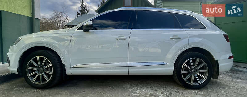Внедорожник / Кроссовер Audi Q7 2018 в Трускавце