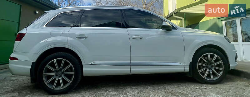 Внедорожник / Кроссовер Audi Q7 2018 в Трускавце