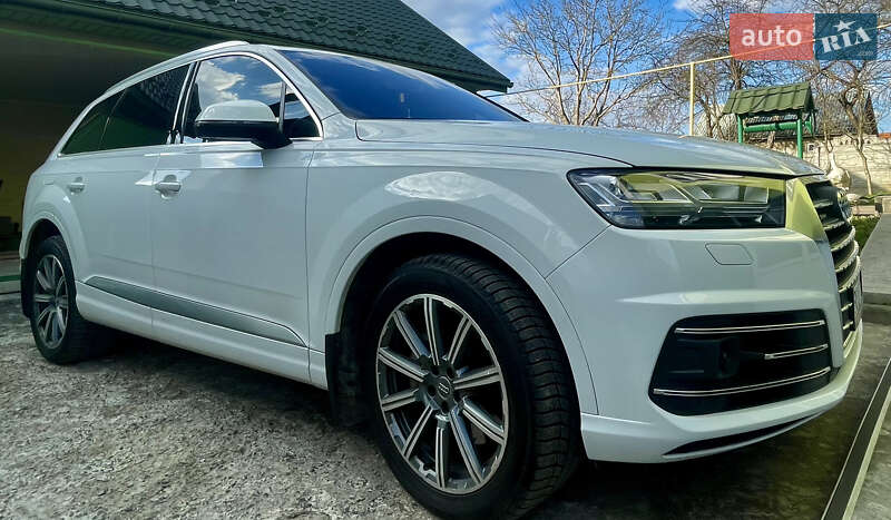 Внедорожник / Кроссовер Audi Q7 2018 в Трускавце