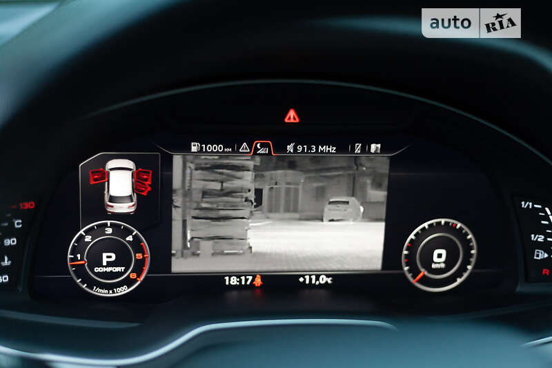Внедорожник / Кроссовер Audi Q7 2015 в Первомайске
