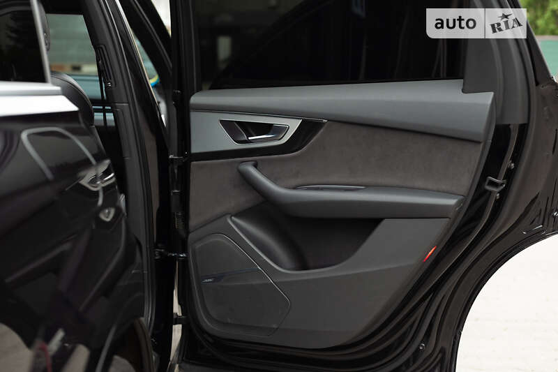 Внедорожник / Кроссовер Audi Q7 2015 в Первомайске