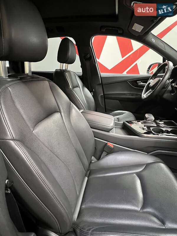 Внедорожник / Кроссовер Audi Q7 2018 в Харькове фото 15 Внедорожник / Кроссовер Audi Q7 2018 в Харькове