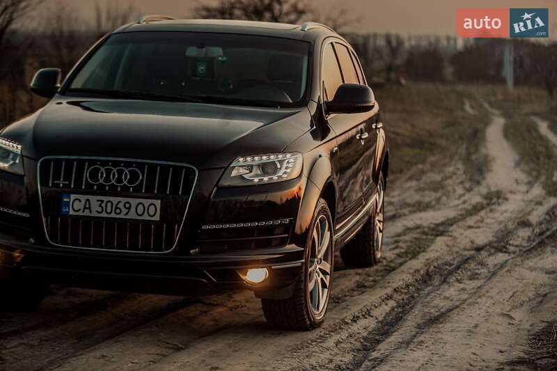 Внедорожник / Кроссовер Audi Q7 2015 в Черкассах
