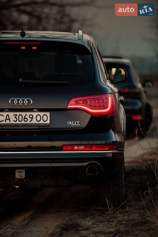 Внедорожник / Кроссовер Audi Q7 2015 в Черкассах
